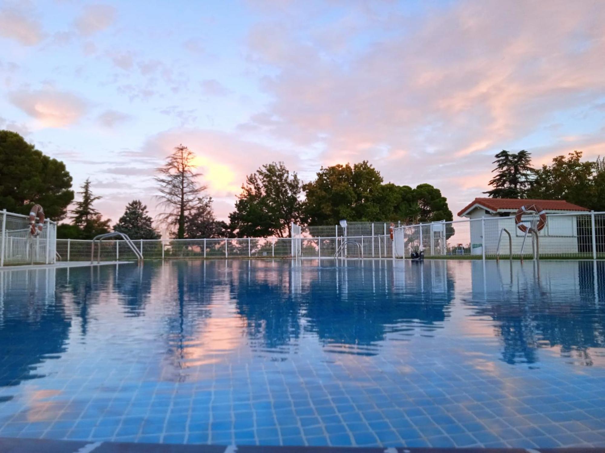 Albergue Zaragoza Camping Auberge de jeunesse