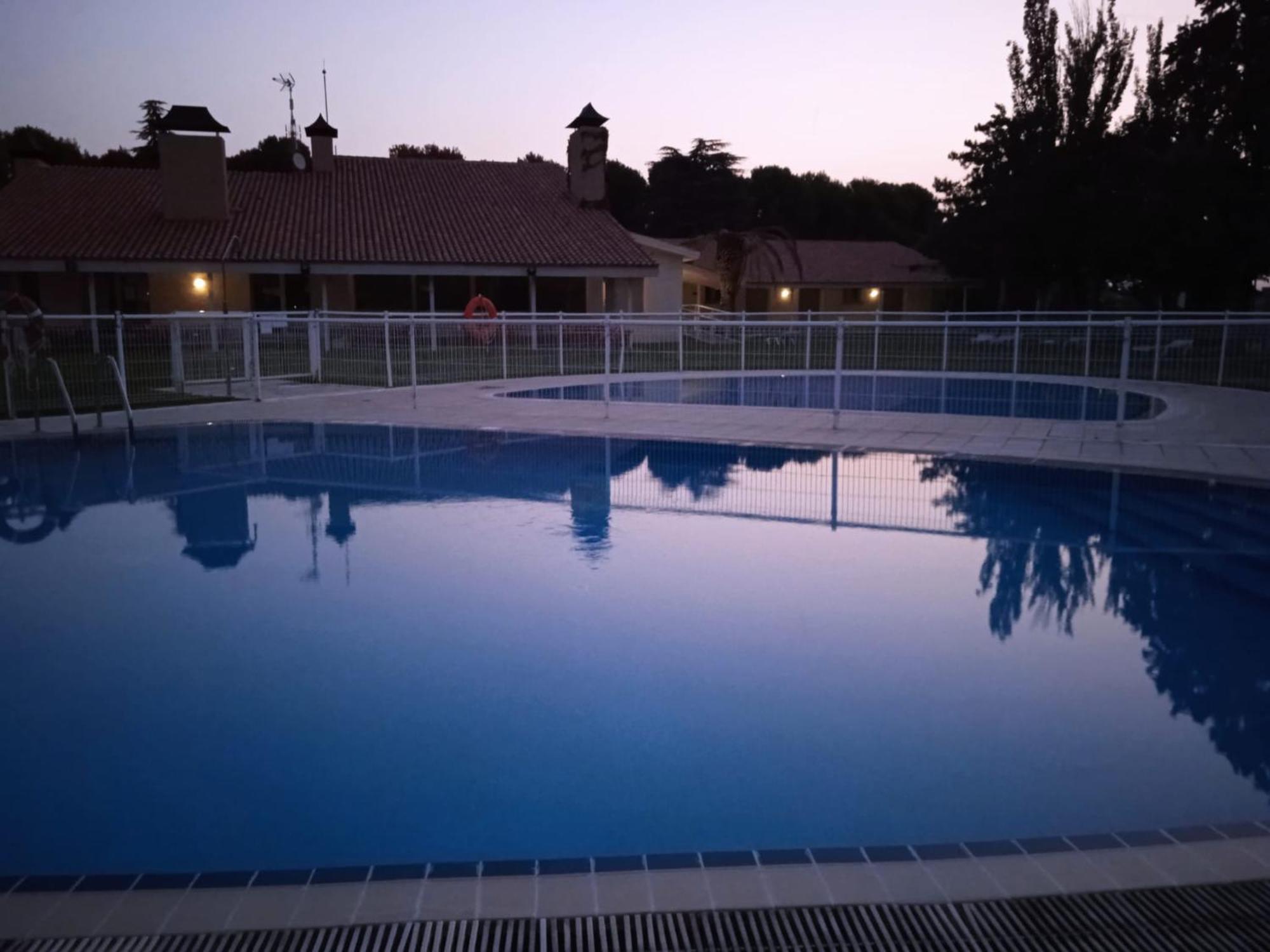 Albergue Zaragoza Camping Auberge de jeunesse Saragosse