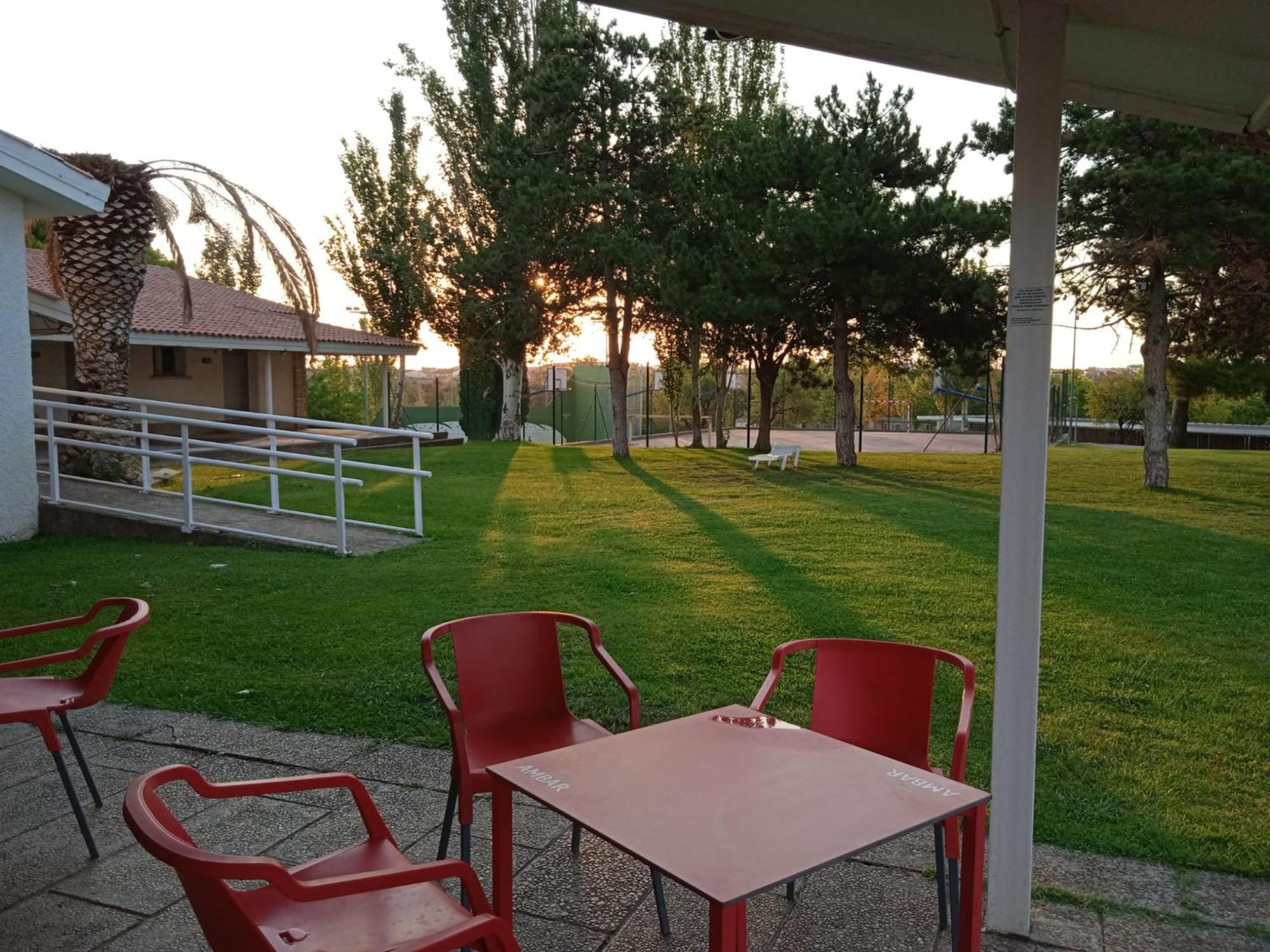 Auberge de jeunesse Albergue Zaragoza Camping Saragosse