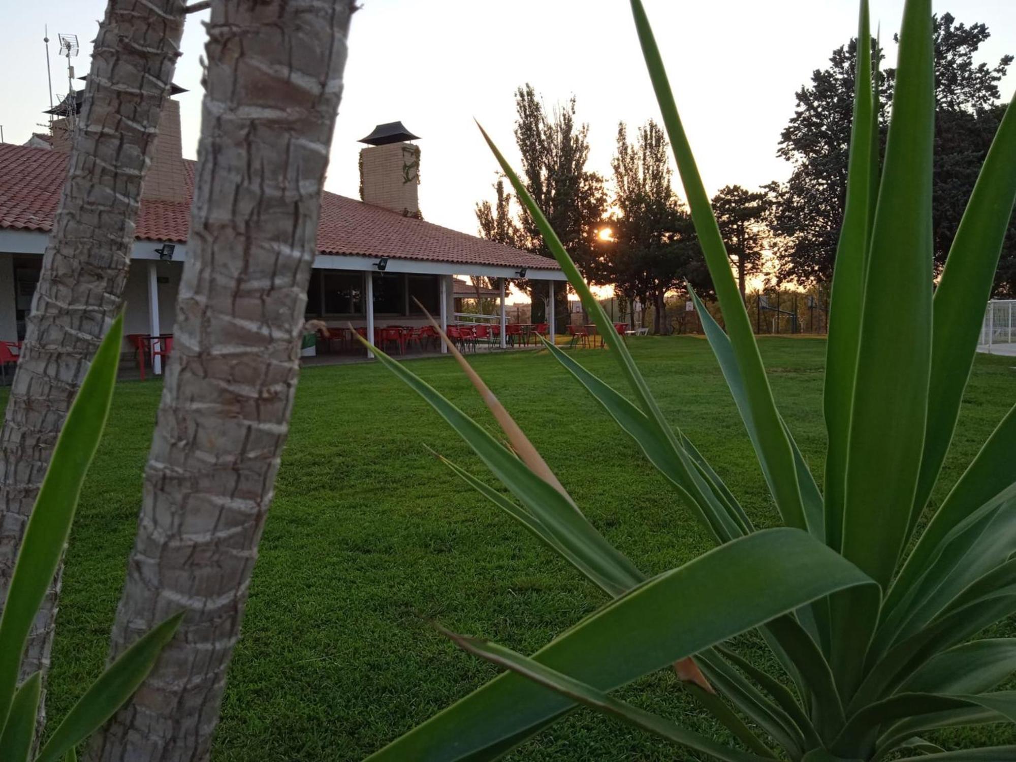 Auberge de jeunesse Albergue Zaragoza Camping Saragosse